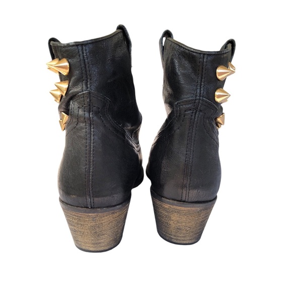 TBA To Be Announced Studded Ankle Boots Leather size 7 broken In And comfy - Picture 6 of 13